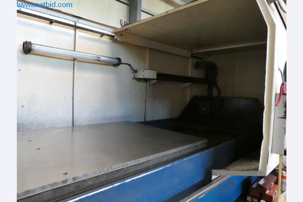 Máquinas en buen estado, así como equipos operativos y de oficina del sector de la fabricación de herramientas / metalurgia-5