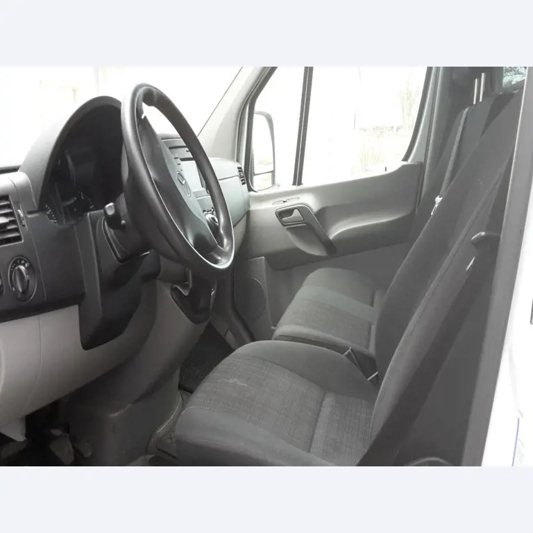 Machines entretenues ainsi que l'équipement de l'entreprise et du commerce dans le domaine de la construction d'outils / du travail des métaux-6