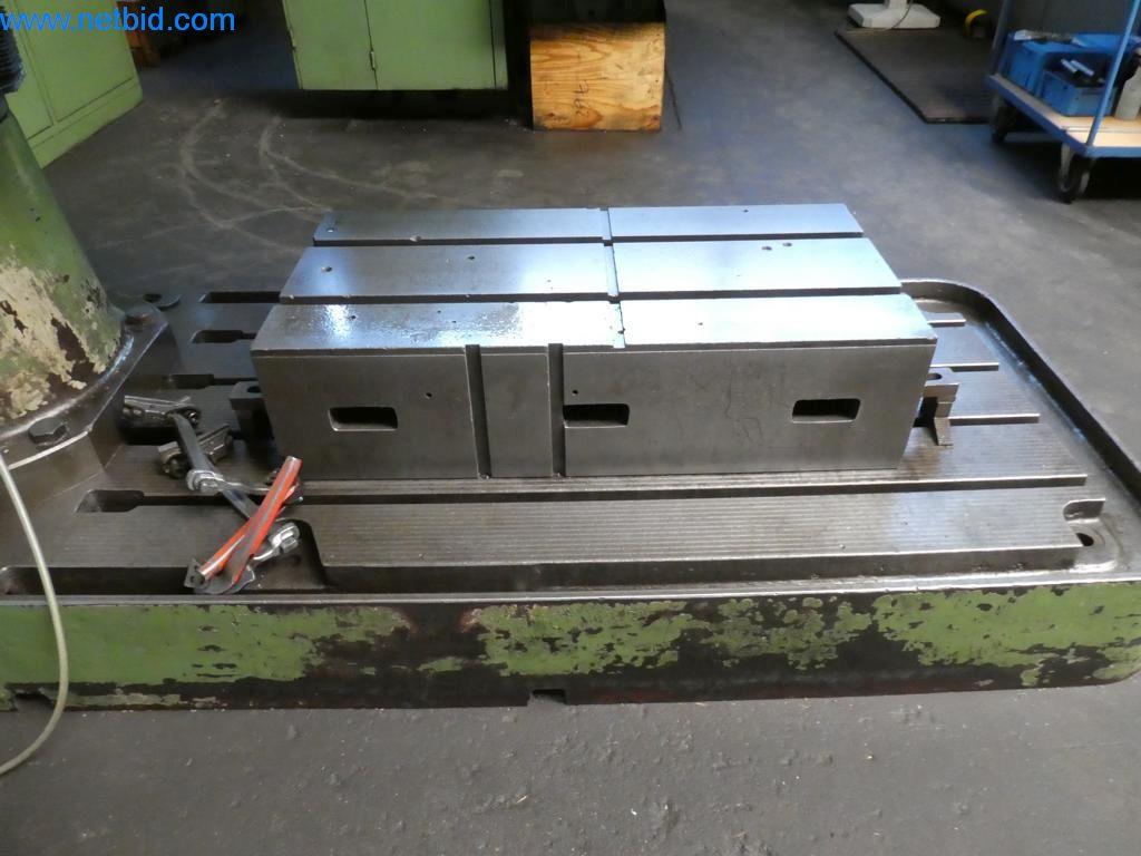 Dobrze utrzymane maszyny oraz sprzęt operacyjny i biurowy z sektora produkcji narzędzi / obróbki metali-4