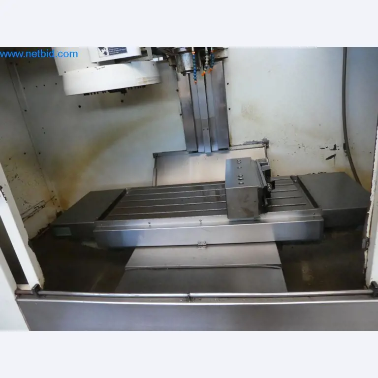 Máquinas bem conservadas, bem como equipamento operacional e de escritório do sector da fabricação de ferramentas / metalurgia-3