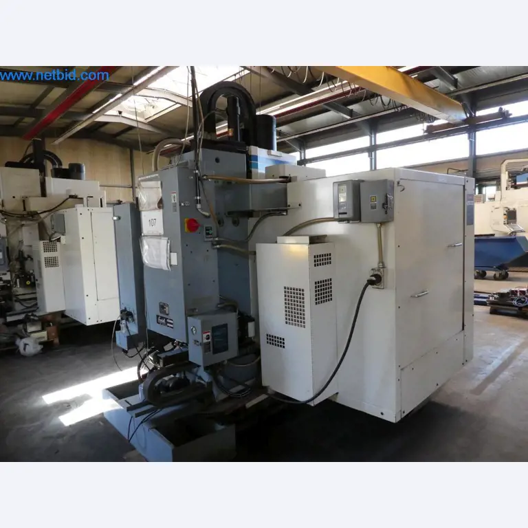 Máquinas bem conservadas, bem como equipamento operacional e de escritório do sector da fabricação de ferramentas / metalurgia-5