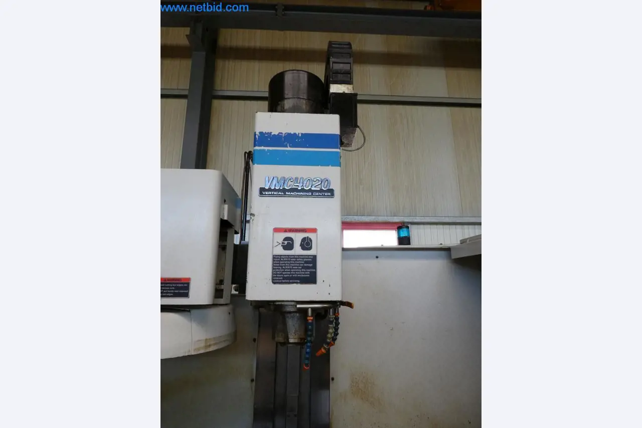 Máquinas bem conservadas, bem como equipamento operacional e de escritório do sector da fabricação de ferramentas / metalurgia-6