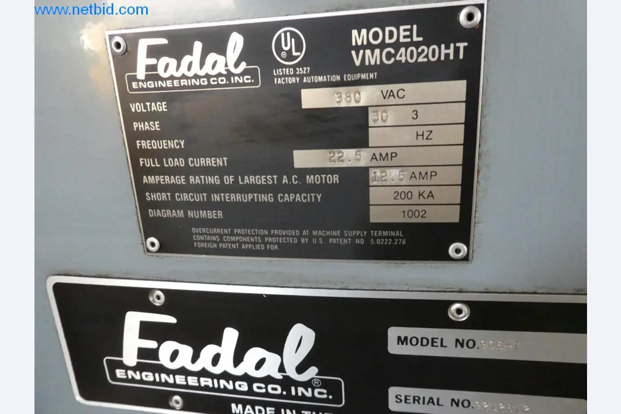 Máquinas bem conservadas, bem como equipamento operacional e de escritório do sector da fabricação de ferramentas / metalurgia-7