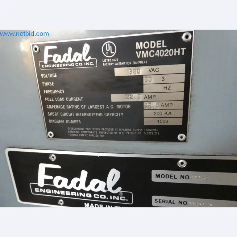 Máquinas bem conservadas, bem como equipamento operacional e de escritório do sector da fabricação de ferramentas / metalurgia-7