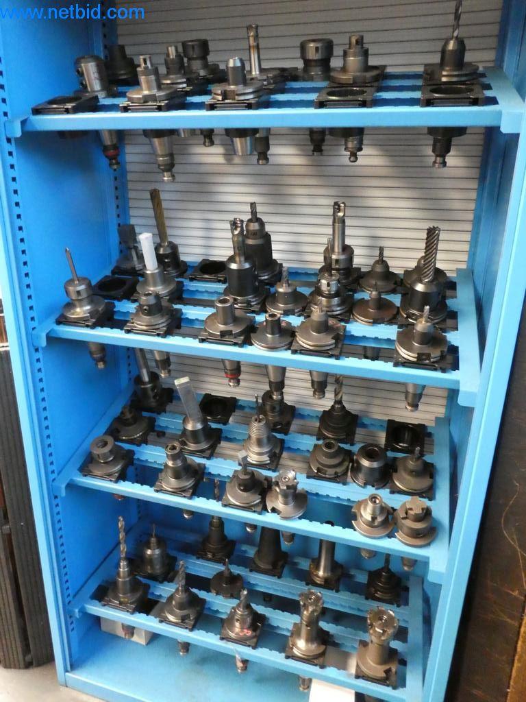 Máquinas bem conservadas, bem como equipamento operacional e de escritório do sector da fabricação de ferramentas / metalurgia-10