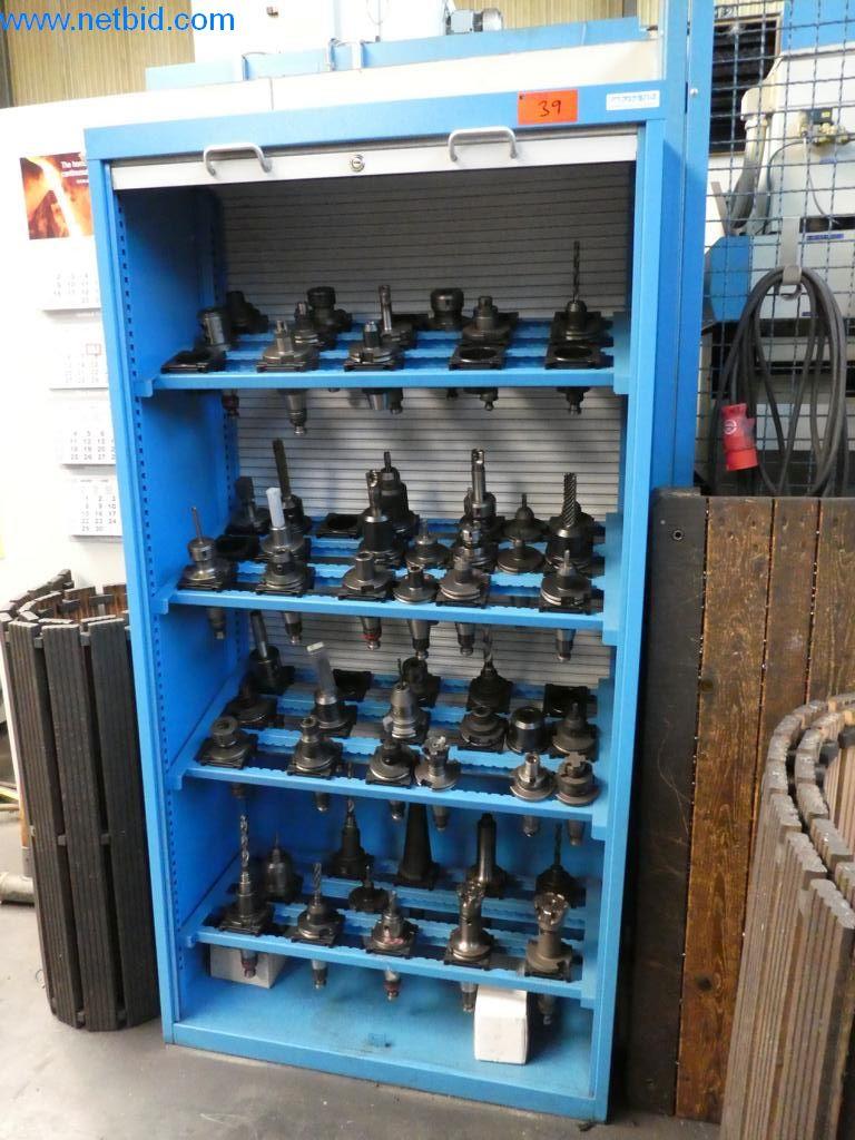 Máquinas bem conservadas, bem como equipamento operacional e de escritório do sector da fabricação de ferramentas / metalurgia-9