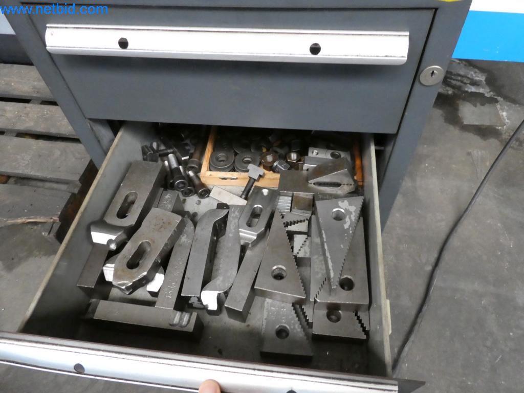 Dobrze utrzymane maszyny oraz sprzęt operacyjny i biurowy z sektora produkcji narzędzi / obróbki metali-11