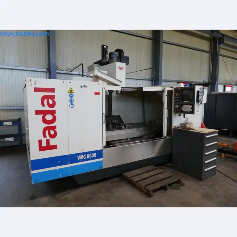 Máquinas en buen estado, así como equipos operativos y de oficina del sector de la fabricación de herramientas / metalurgia-1