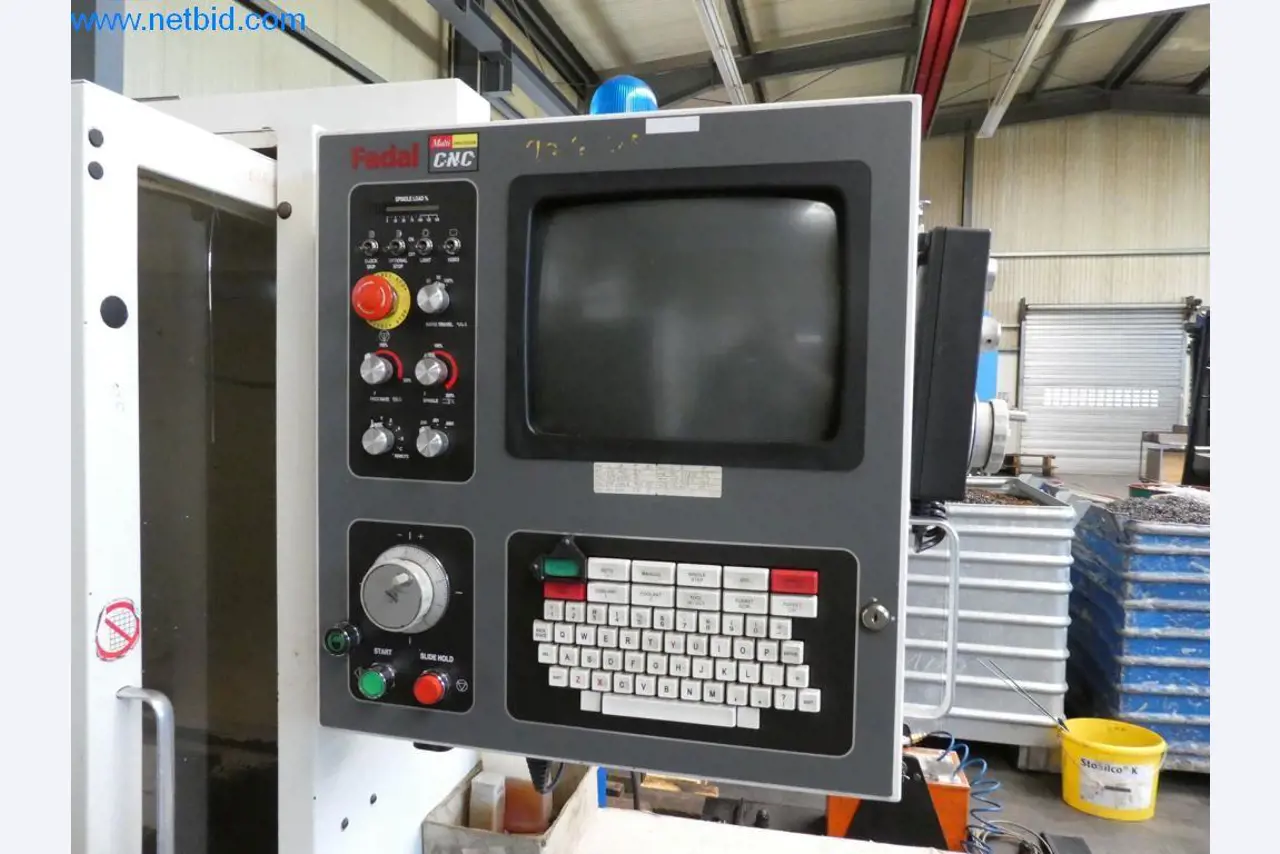 Máquinas en buen estado, así como equipos operativos y de oficina del sector de la fabricación de herramientas / metalurgia-5