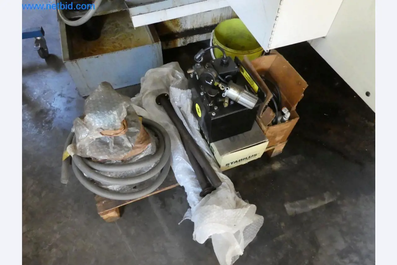 Máquinas en buen estado, así como equipos operativos y de oficina del sector de la fabricación de herramientas / metalurgia-9