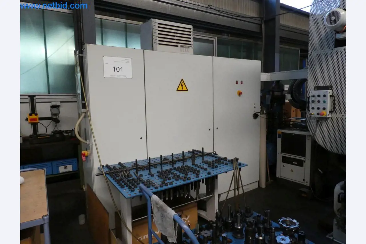 Dobro vzdrževani stroji ter delovna in pisarniška oprema iz sektorja orodjarstva/obdelave kovin-5