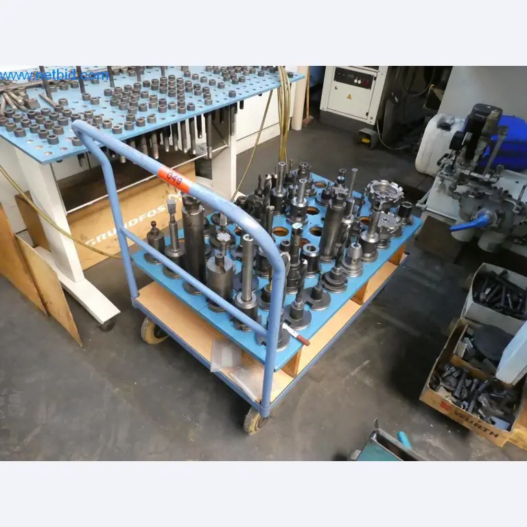 Dobro vzdrževani stroji ter delovna in pisarniška oprema iz sektorja orodjarstva/obdelave kovin-1