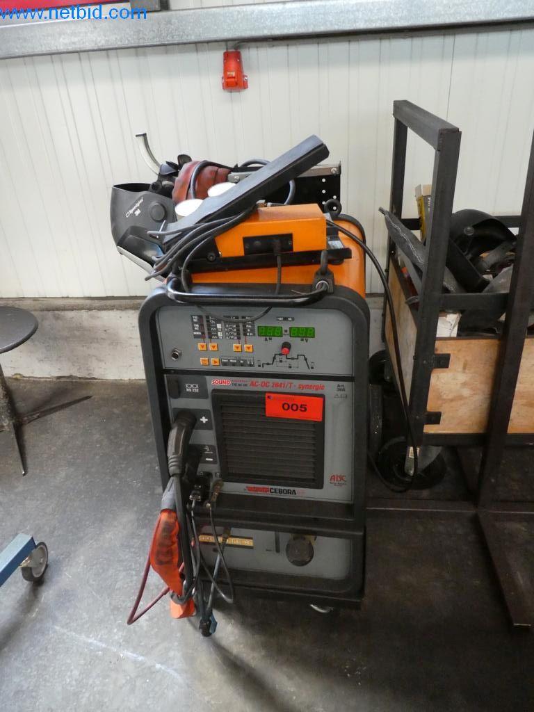 Dobrze utrzymane maszyny oraz sprzęt operacyjny i biurowy z sektora produkcji narzędzi / obróbki metali-1