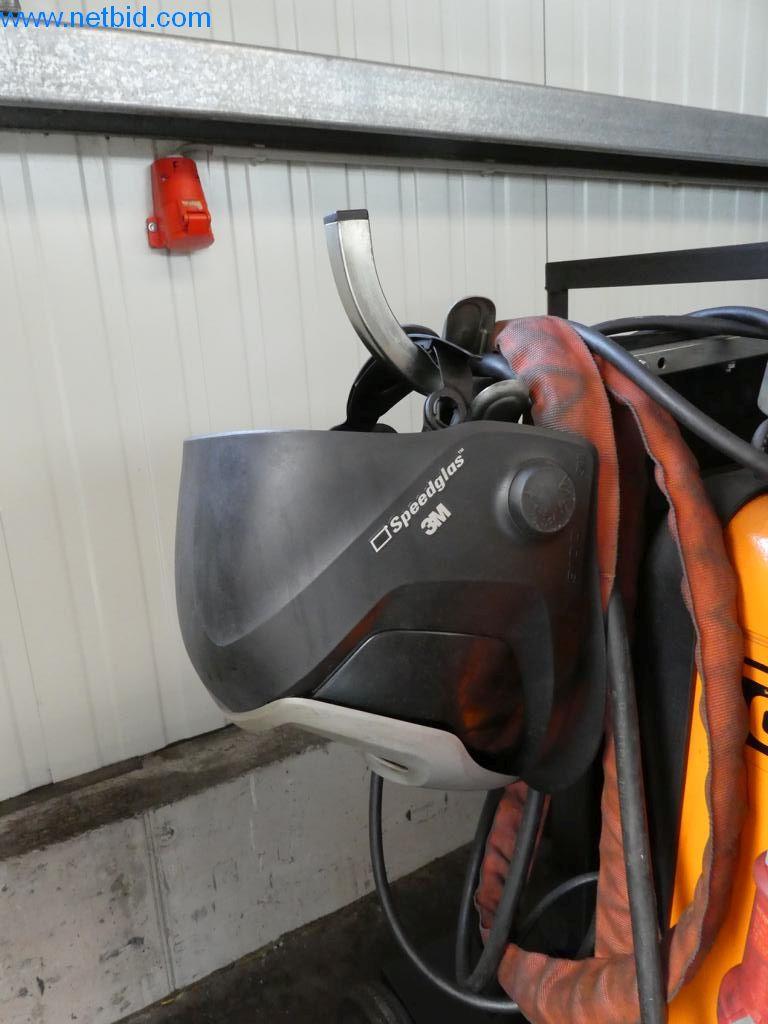 Dobrze utrzymane maszyny oraz sprzęt operacyjny i biurowy z sektora produkcji narzędzi / obróbki metali-3