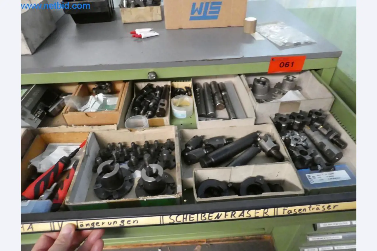 Well-maintained machines as well as operating and office equipment from the field of tool construction / metalworking-2