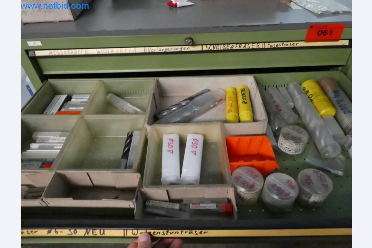 Well-maintained machines as well as operating and office equipment from the field of tool construction / metalworking-4