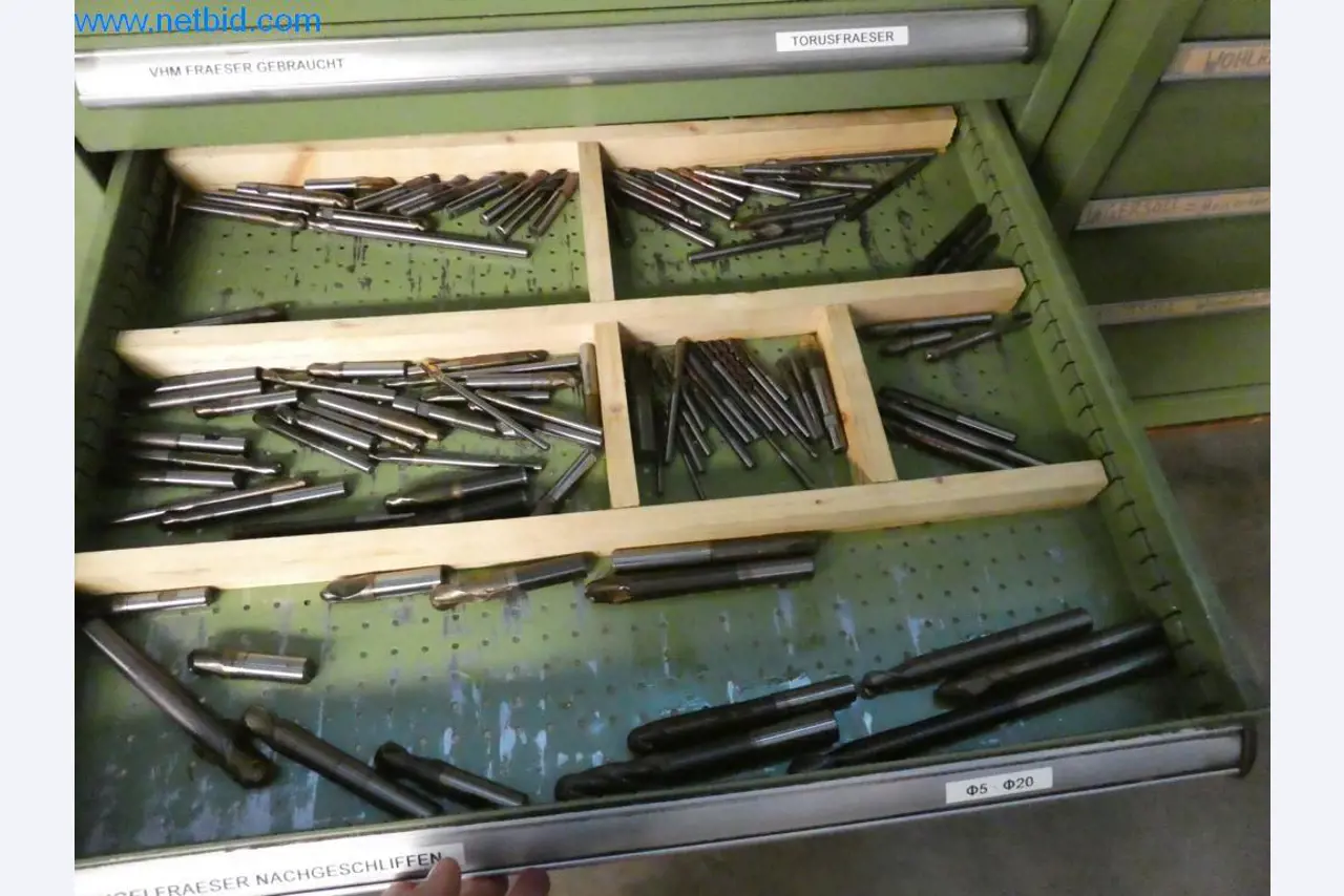 Well-maintained machines as well as operating and office equipment from the field of tool construction / metalworking-5