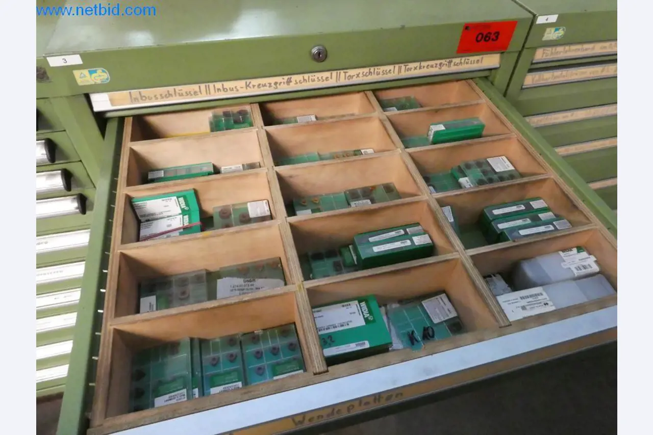 Dobro vzdrževani stroji ter delovna in pisarniška oprema iz sektorja orodjarstva/obdelave kovin-3