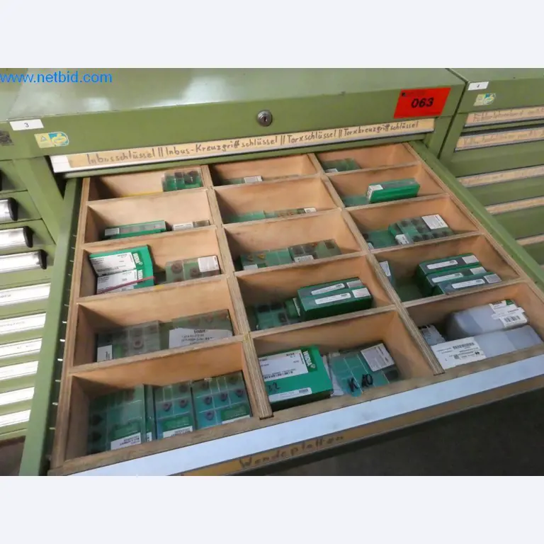 Dobro vzdrževani stroji ter delovna in pisarniška oprema iz sektorja orodjarstva/obdelave kovin-3