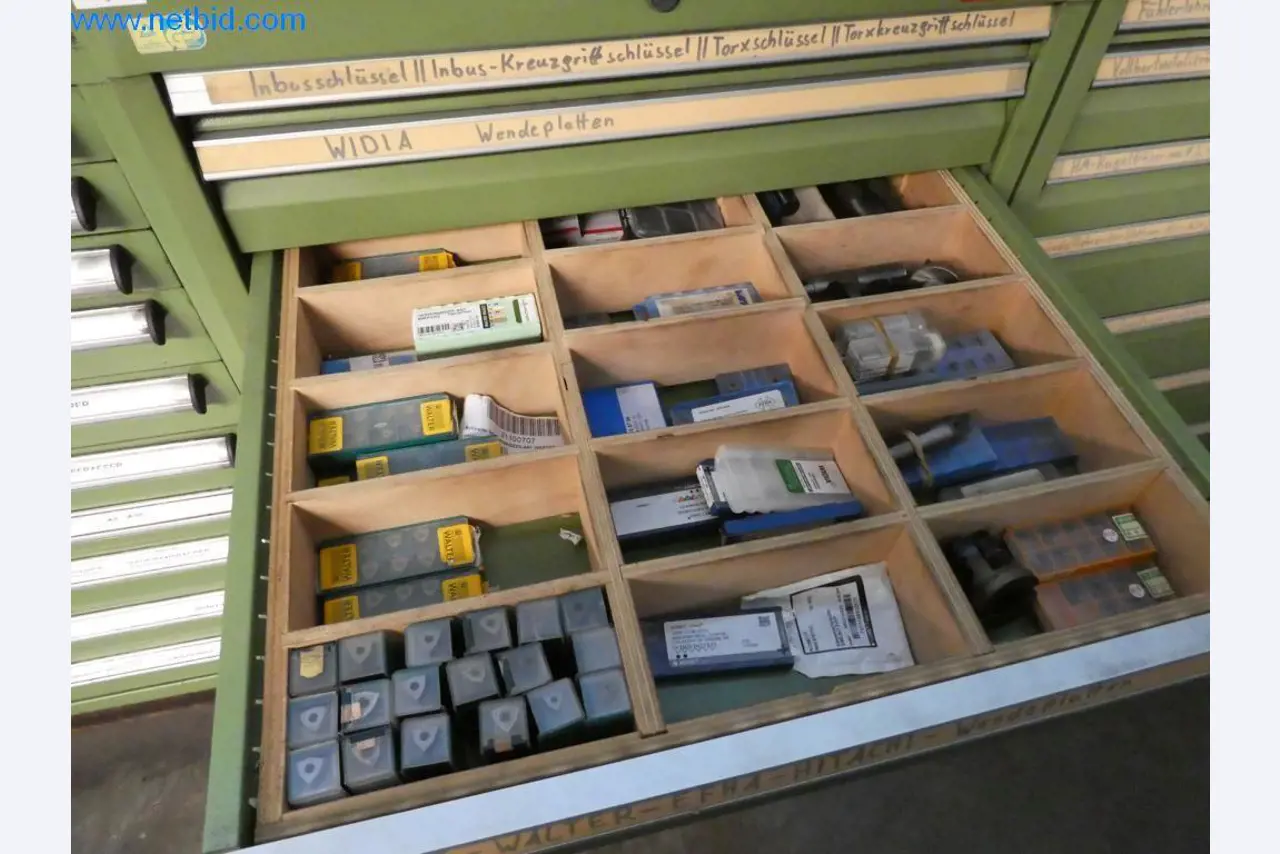 Dobro vzdrževani stroji ter delovna in pisarniška oprema iz sektorja orodjarstva/obdelave kovin-4