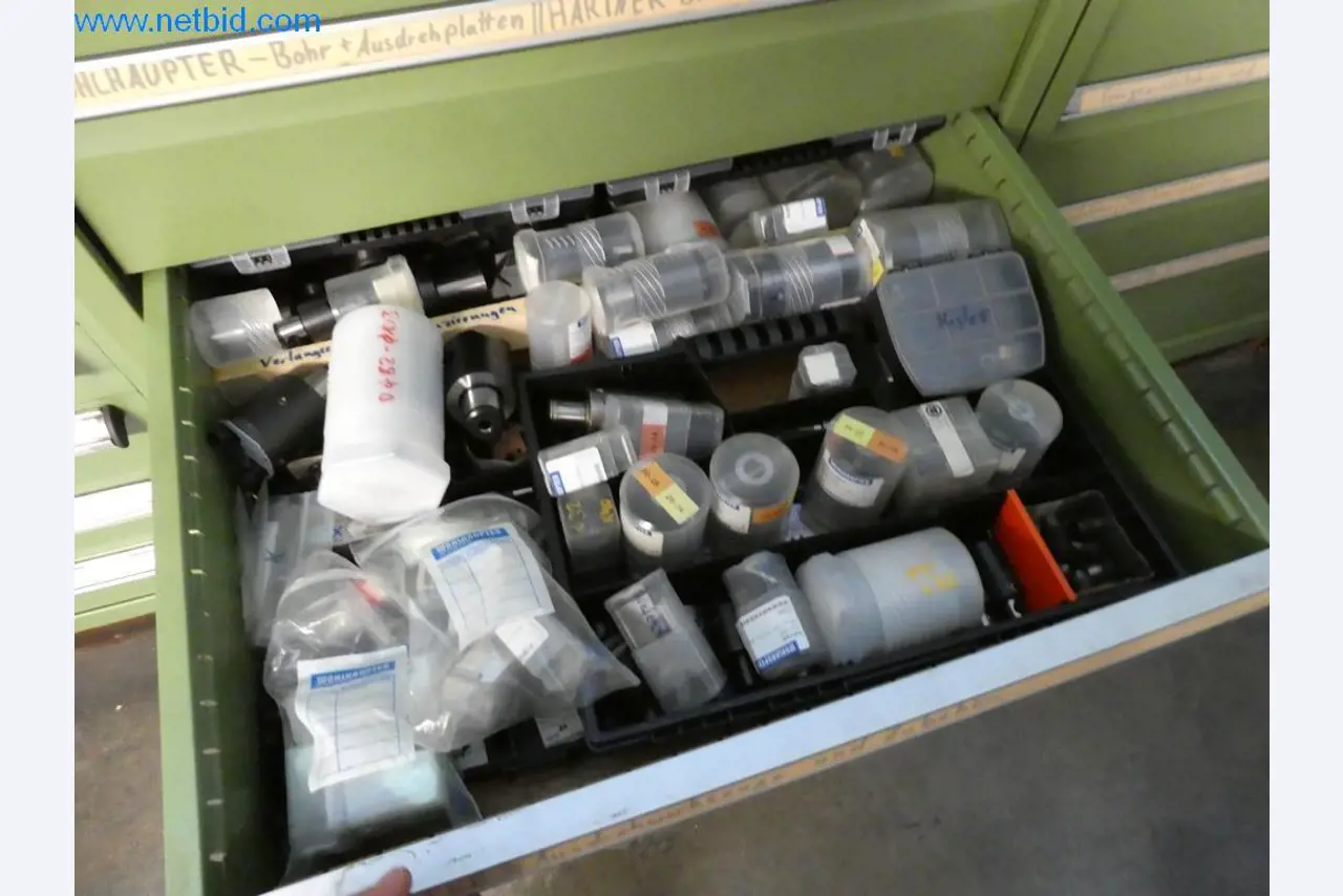 Dobro vzdrževani stroji ter delovna in pisarniška oprema iz sektorja orodjarstva/obdelave kovin-5