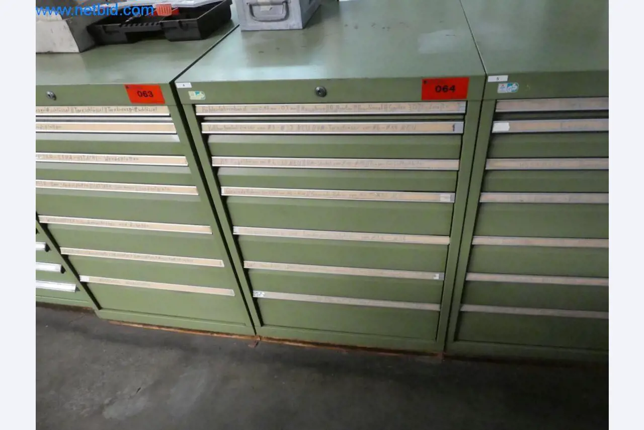 Dobře udržované stroje a provozní a kancelářské vybavení z oblasti výroby nástrojů / obrábění kovů.-1