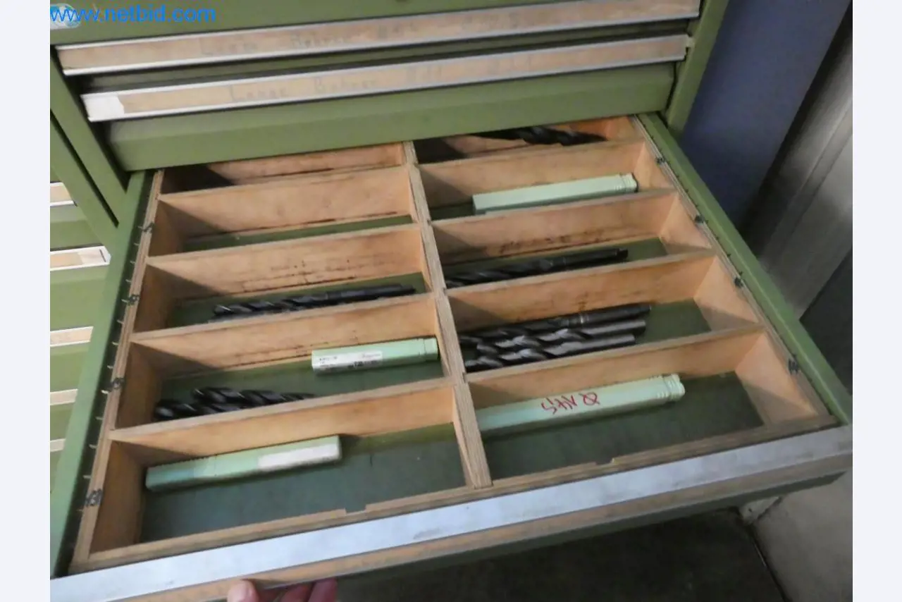 Dobro vzdrževani stroji ter delovna in pisarniška oprema iz sektorja orodjarstva/obdelave kovin-4