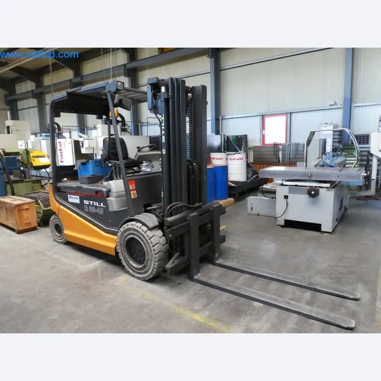 Dobrze utrzymane maszyny oraz sprzęt operacyjny i biurowy z sektora produkcji narzędzi / obróbki metali-1