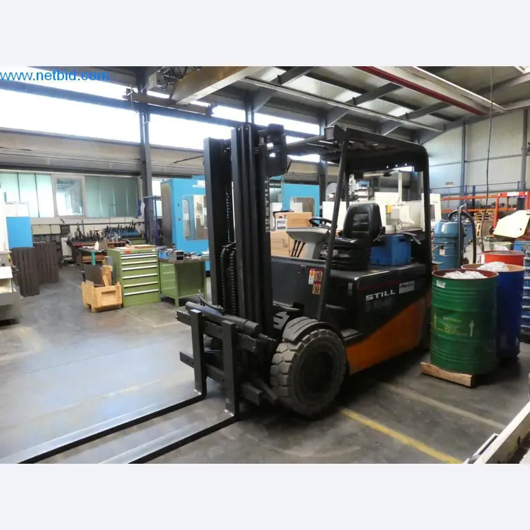 Dobrze utrzymane maszyny oraz sprzęt operacyjny i biurowy z sektora produkcji narzędzi / obróbki metali-3