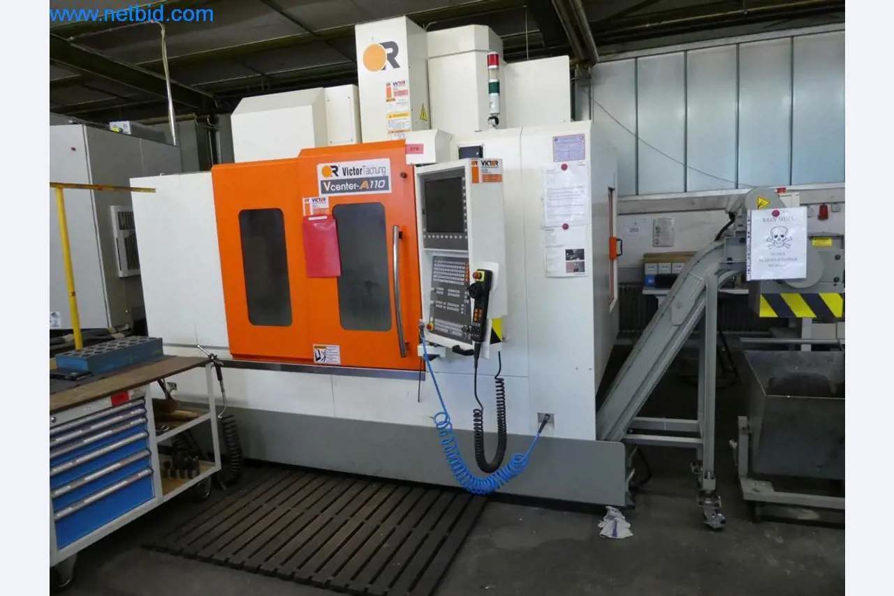 Máquinas en buen estado, así como equipos operativos y de oficina del sector de la fabricación de herramientas / metalurgia-3