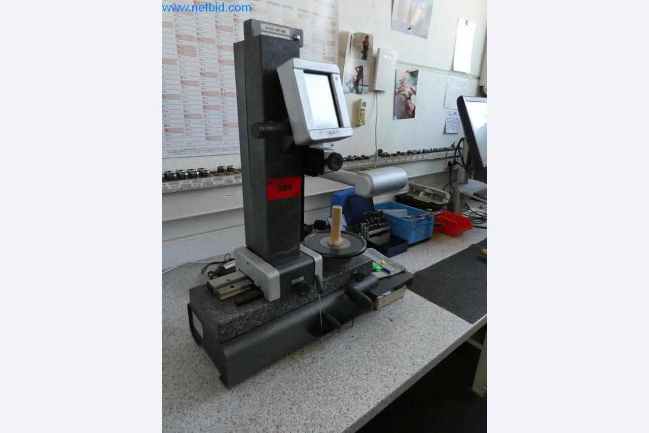 Dobře udržované stroje a provozní a kancelářské vybavení z oblasti výroby nástrojů / obrábění kovů.-2