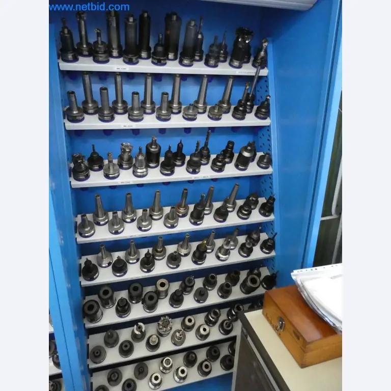 Dobře udržované stroje a provozní a kancelářské vybavení z oblasti výroby nástrojů / obrábění kovů.-2