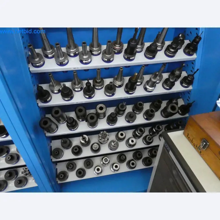 Dobře udržované stroje a provozní a kancelářské vybavení z oblasti výroby nástrojů / obrábění kovů.-4