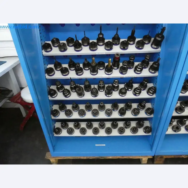 Machines entretenues ainsi que l'équipement de l'entreprise et du commerce dans le domaine de la construction d'outils / du travail des métaux-4