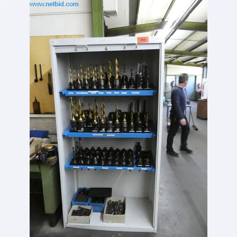 Dobře udržované stroje a provozní a kancelářské vybavení z oblasti výroby nástrojů / obrábění kovů.-1