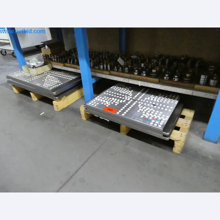 Máquinas en buen estado, así como equipos operativos y de oficina del sector de la fabricación de herramientas / metalurgia-1