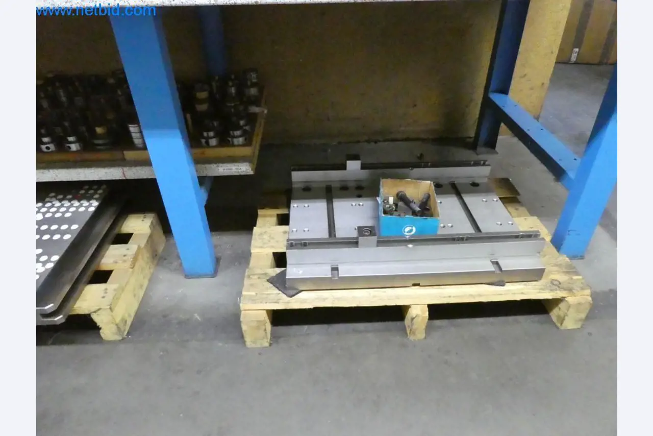 Máquinas en buen estado, así como equipos operativos y de oficina del sector de la fabricación de herramientas / metalurgia-2