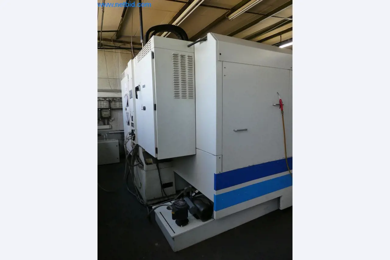 Máquinas bem conservadas, bem como equipamento operacional e de escritório do sector da fabricação de ferramentas / metalurgia-8