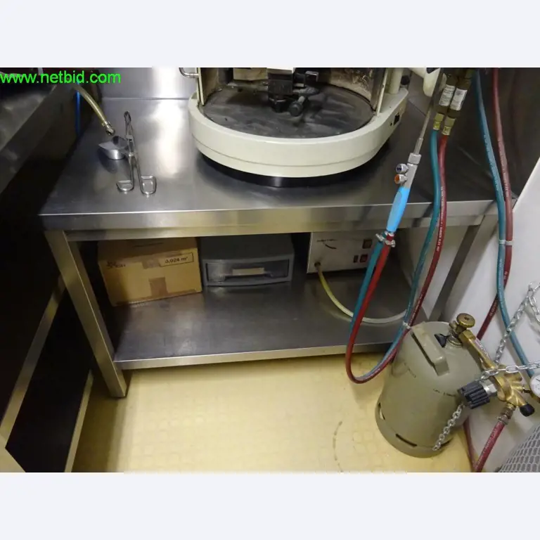 Operating and office equipment of a dental laboratory-2