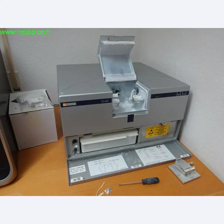 Operating and office equipment of a dental laboratory-3