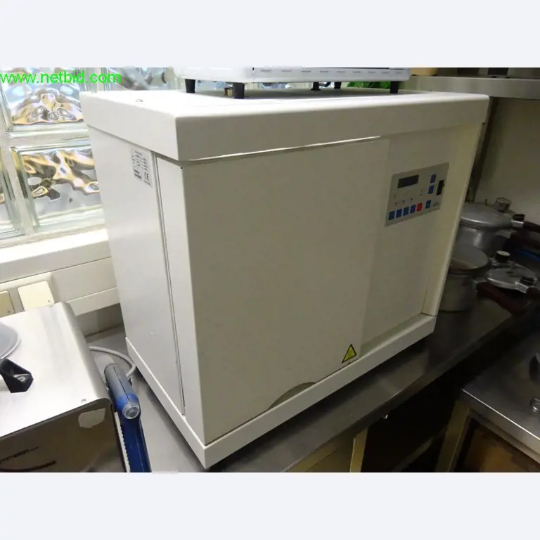 Operating and office equipment of a dental laboratory-4