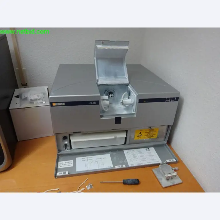 Operating and office equipment of a dental laboratory-5