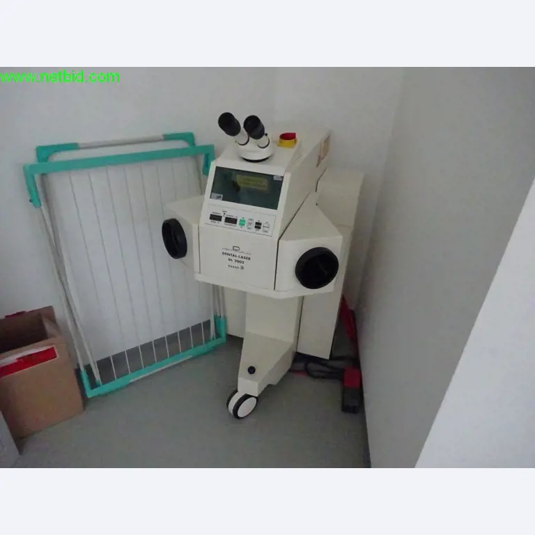 Equipamento operacional e de escritório para um laboratório de tecnologia dentária-1
