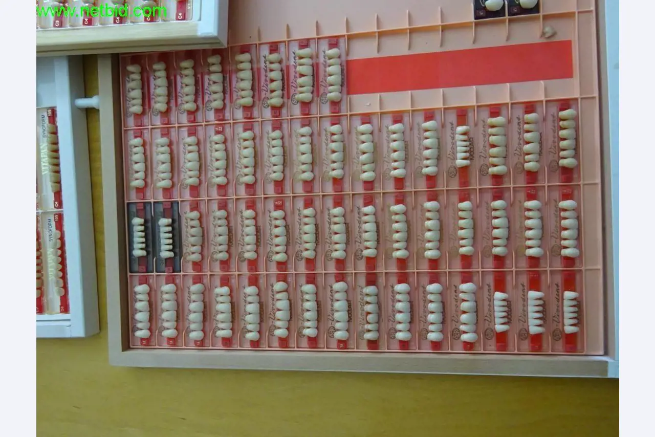 Operating and office equipment of a dental laboratory-2