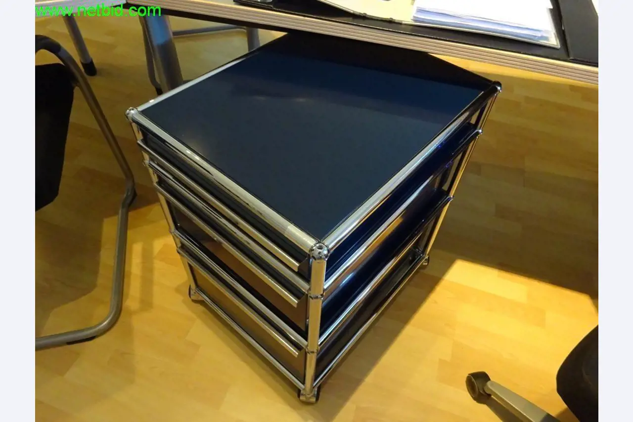Operating and office equipment of a dental laboratory-3
