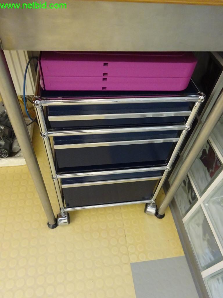 Operating and office equipment of a dental laboratory-3