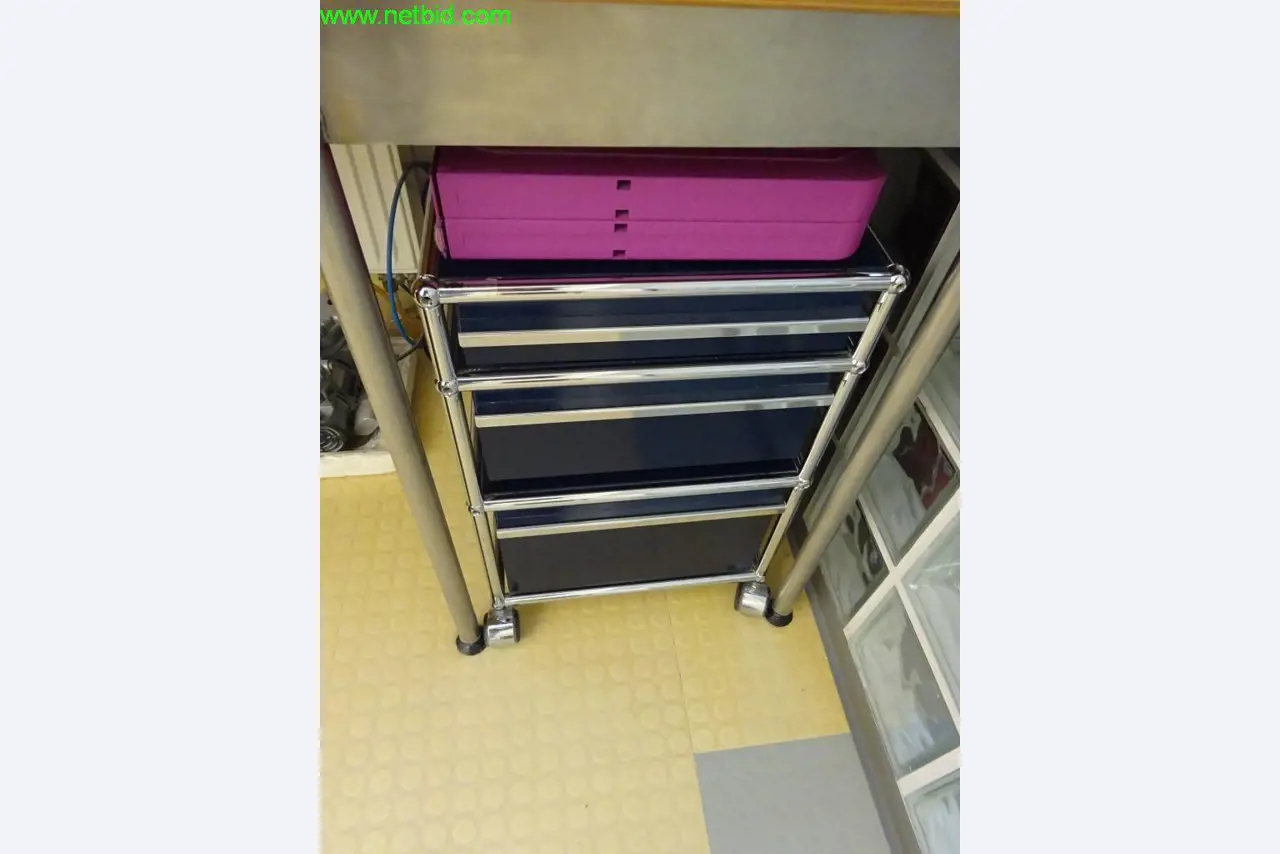 Operating and office equipment of a dental laboratory-3