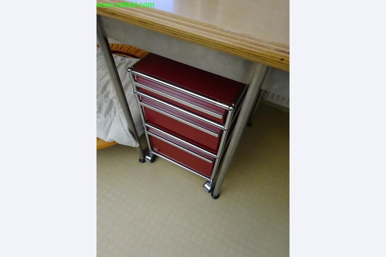 Operating and office equipment of a dental laboratory-4