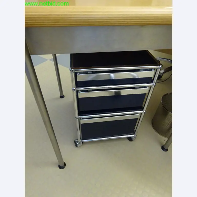 Operating and office equipment of a dental laboratory-5