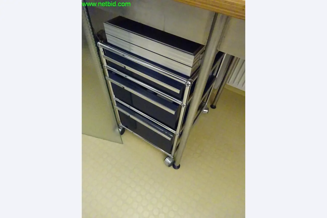 Operating and office equipment of a dental laboratory-6